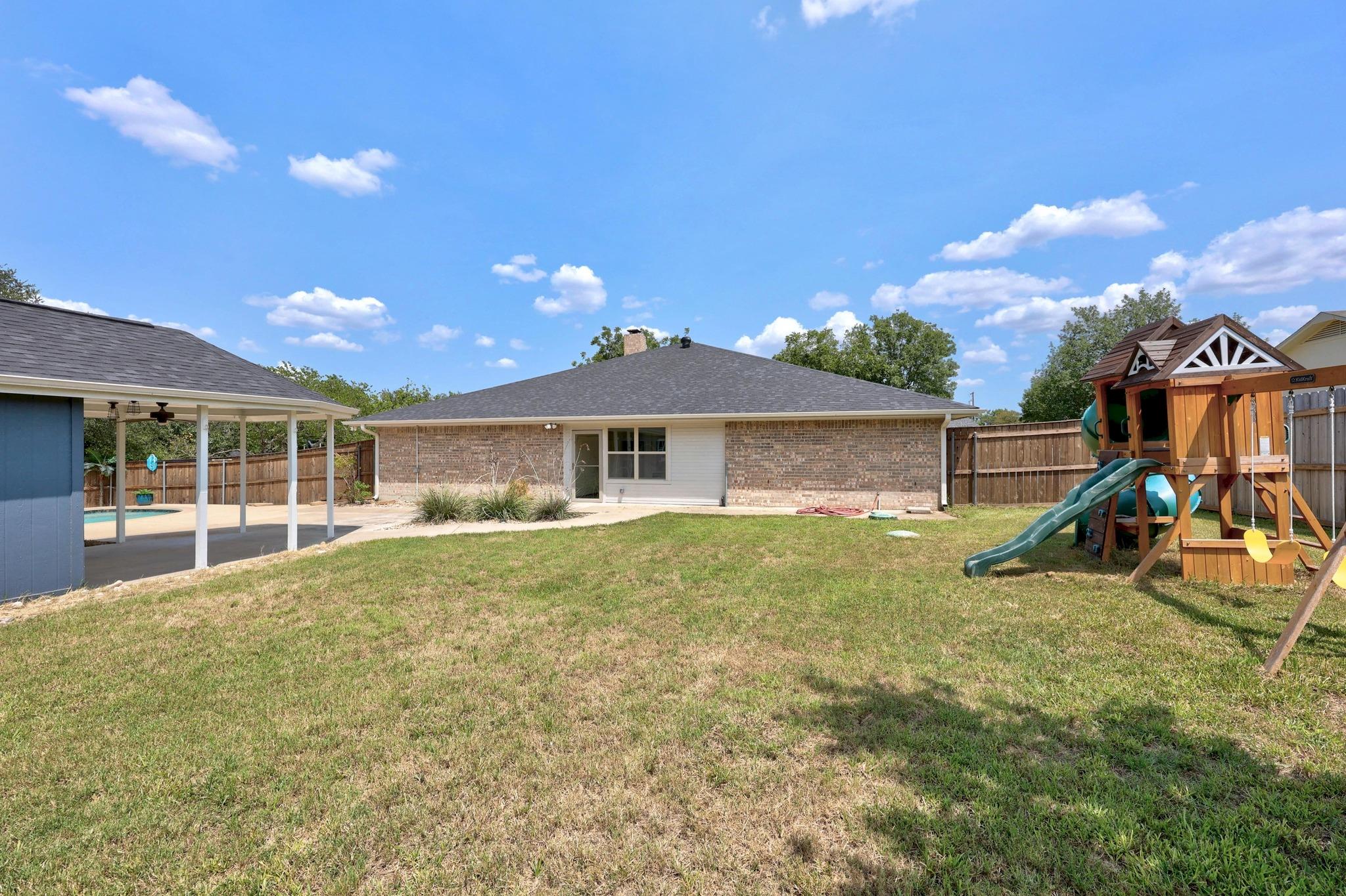 1112 Indian Trl, Salado, TX 76571