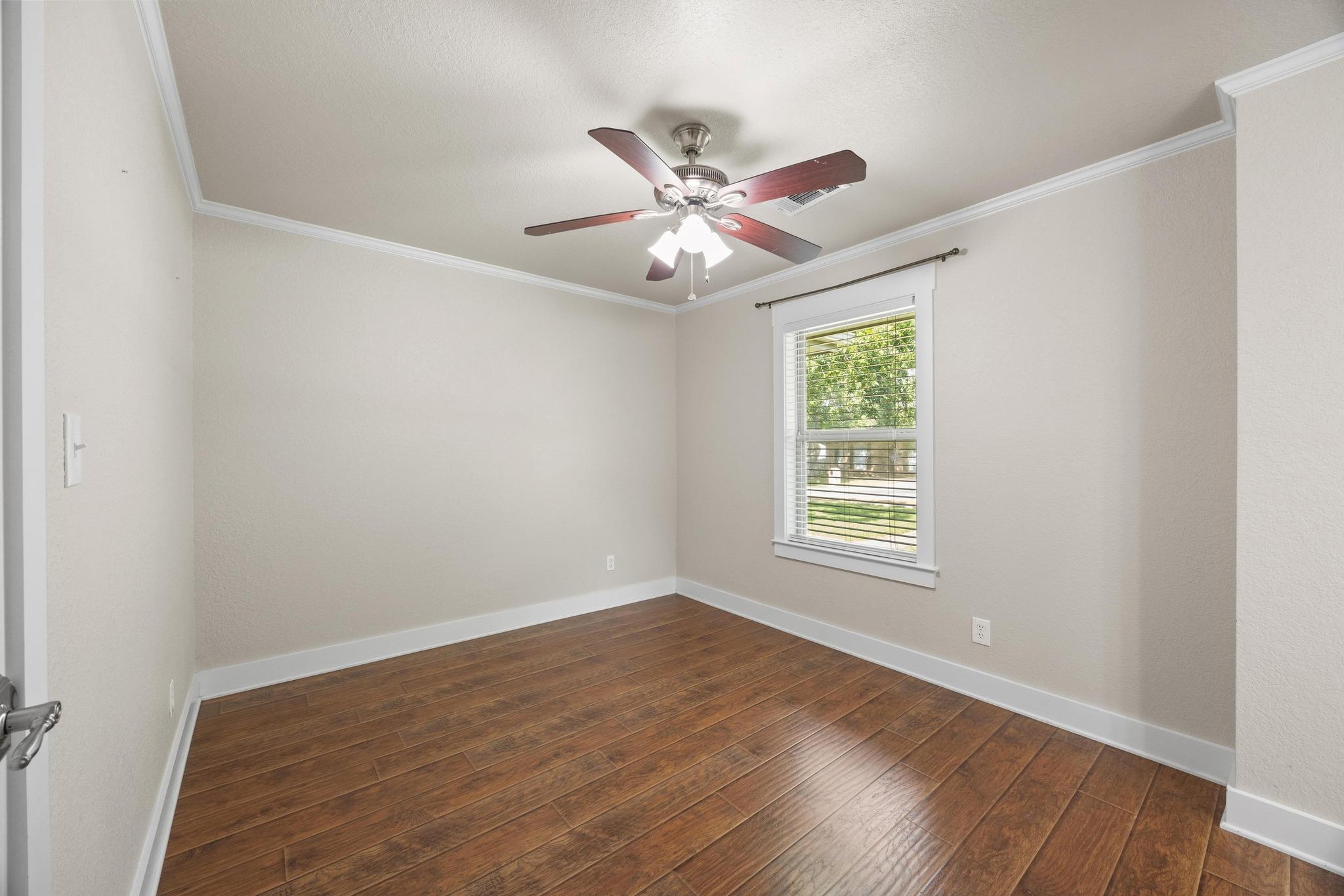 1112 Indian Trl, Salado, TX 76571