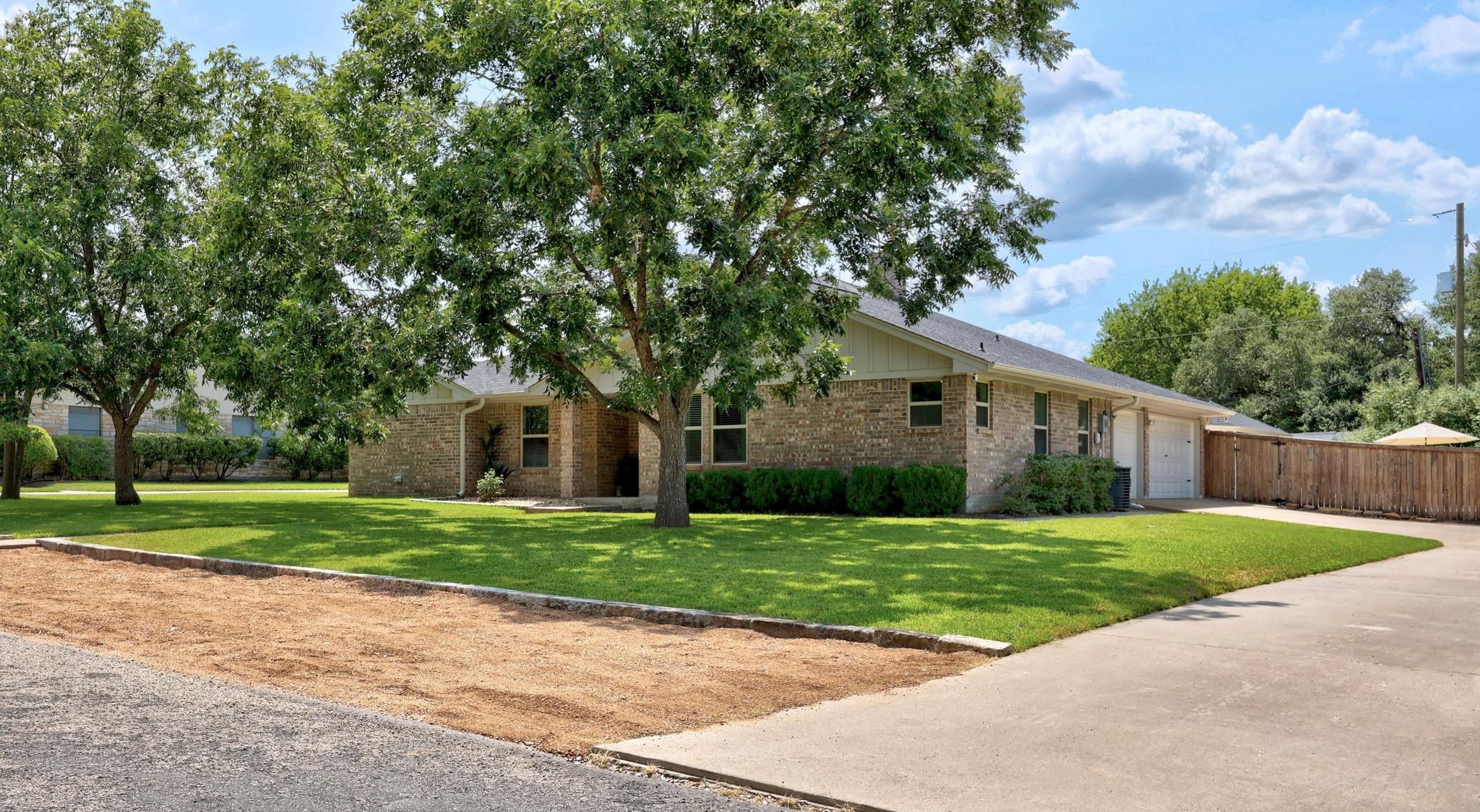 1112 Indian Trl, Salado, TX 76571