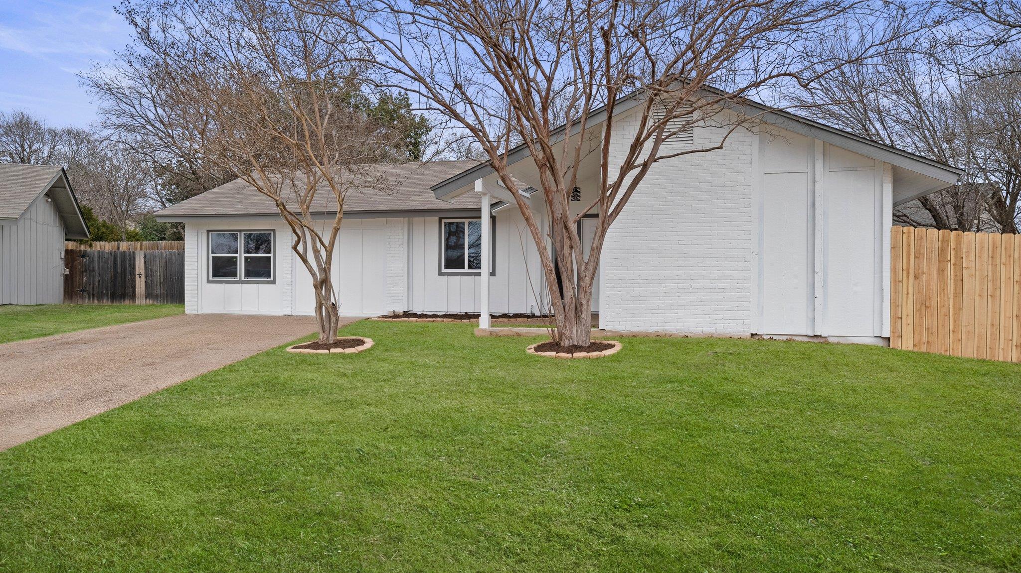 1112 Village Green Dr, Austin, TX 78753