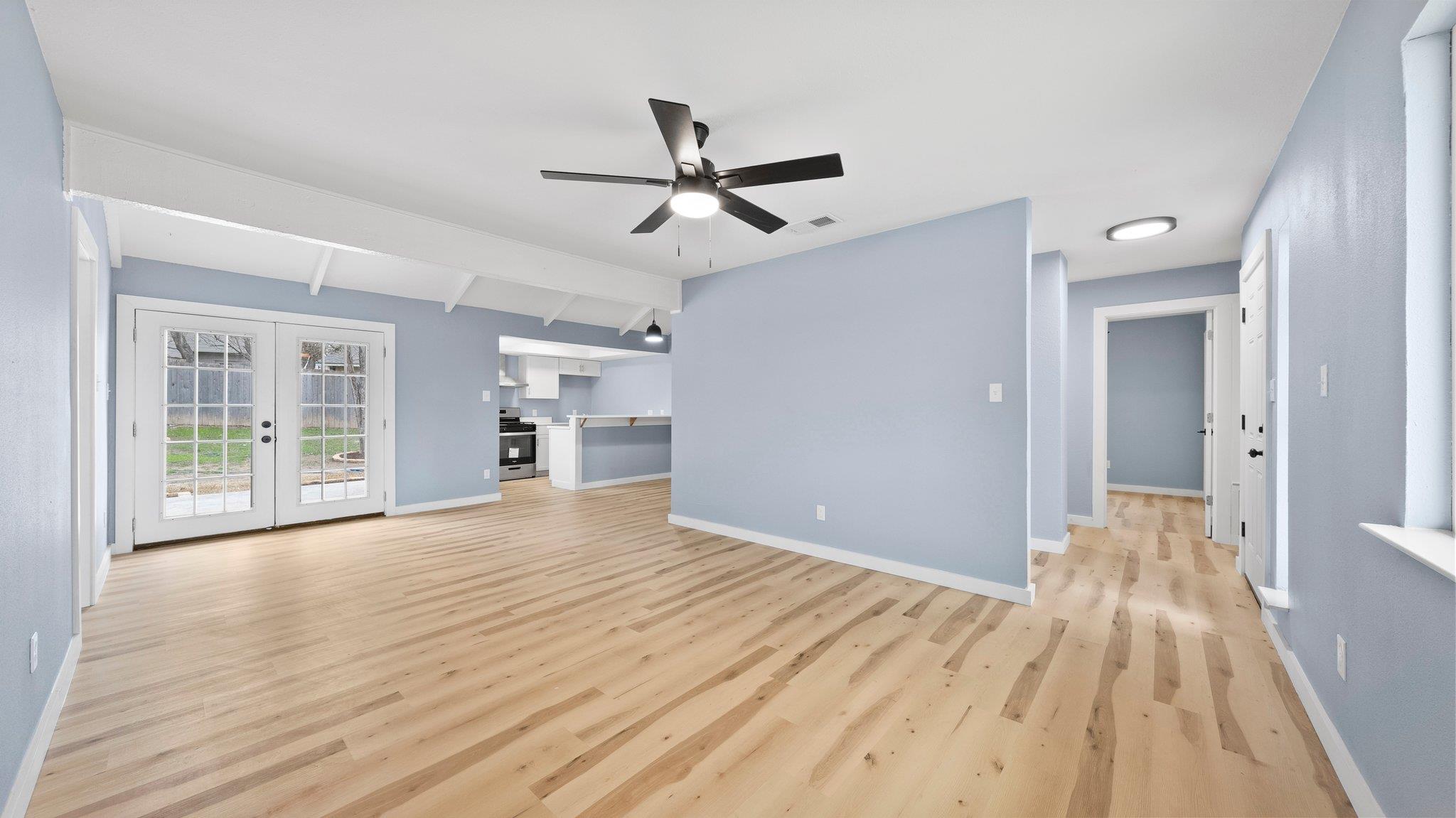 1112 Village Green Dr, Austin, TX 78753