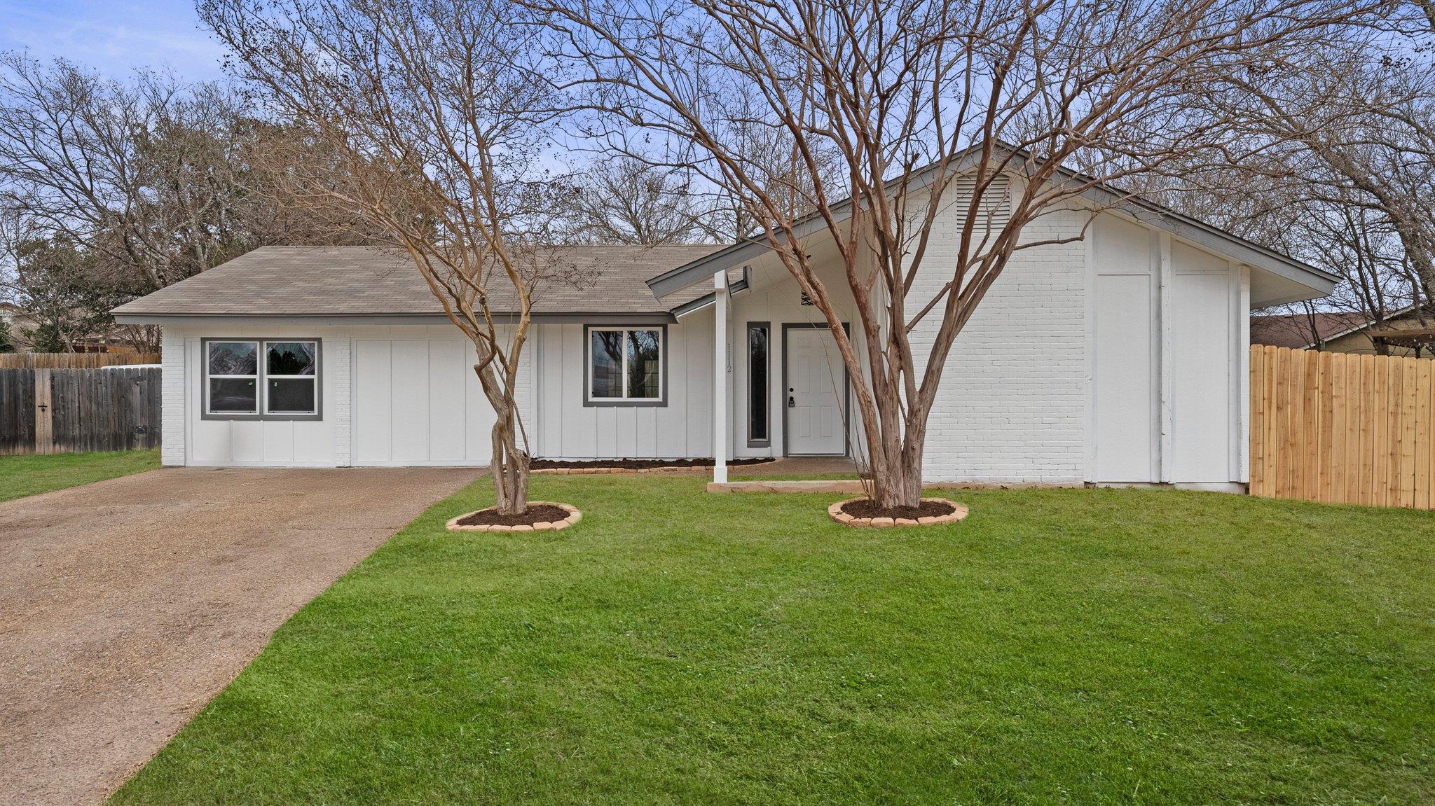 1112 Village Green Dr, Austin, TX 78753