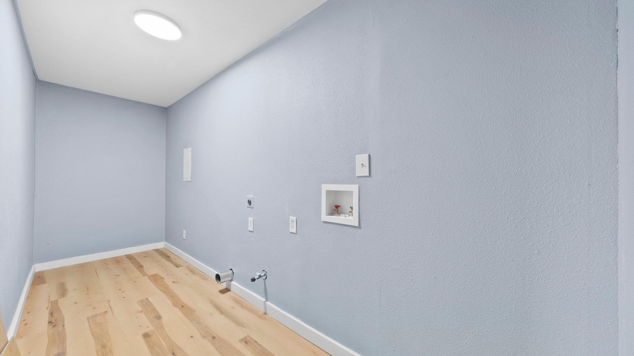 1112 Village Green Dr, Austin, TX 78753