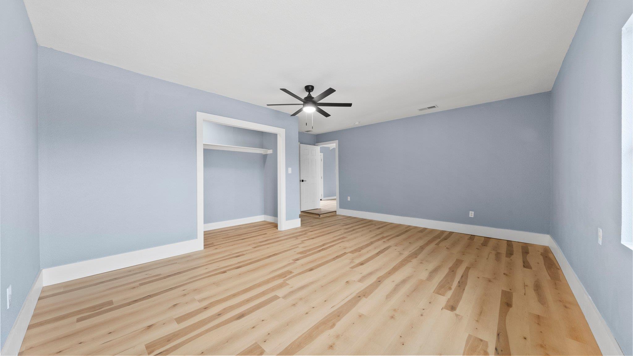 1112 Village Green Dr, Austin, TX 78753