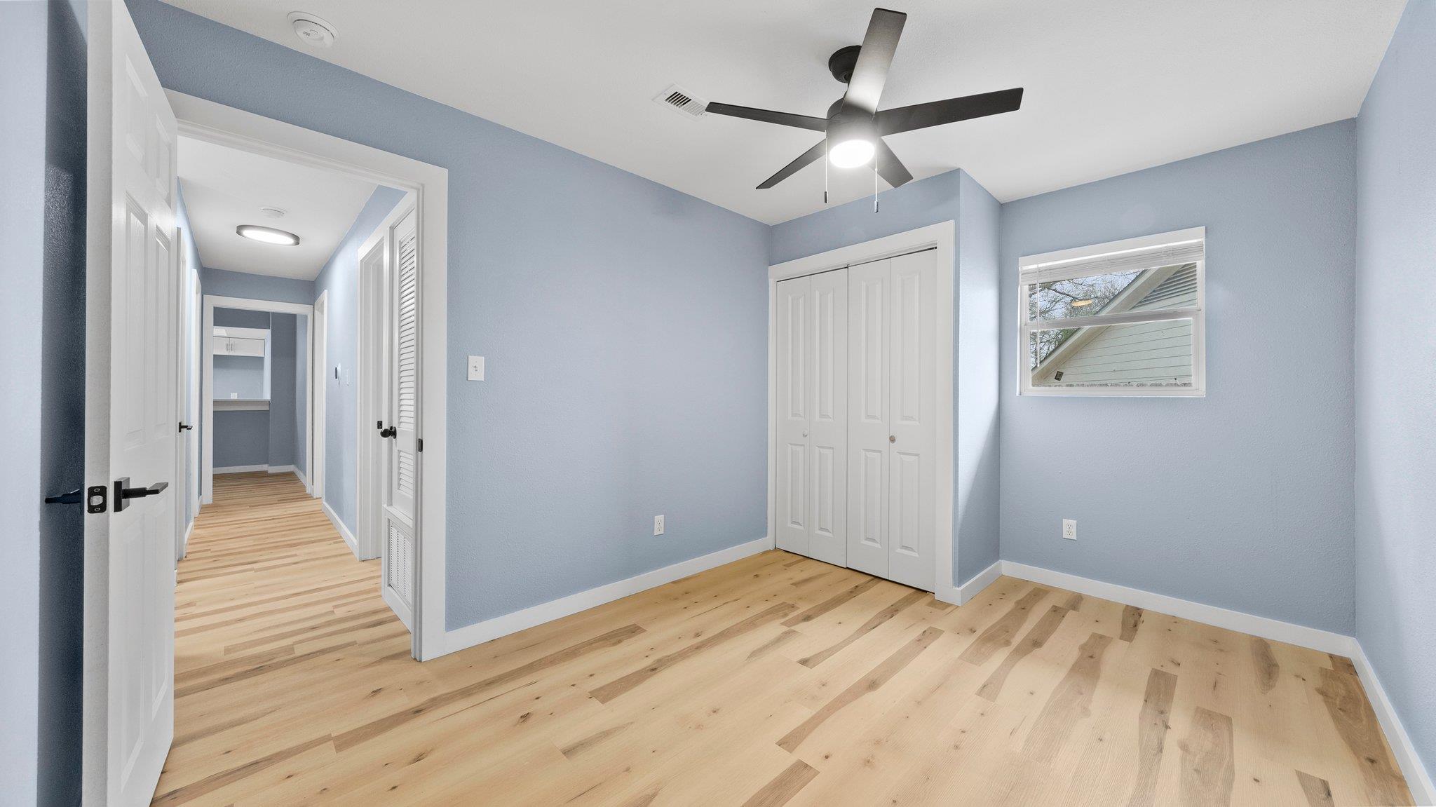 1112 Village Green Dr, Austin, TX 78753