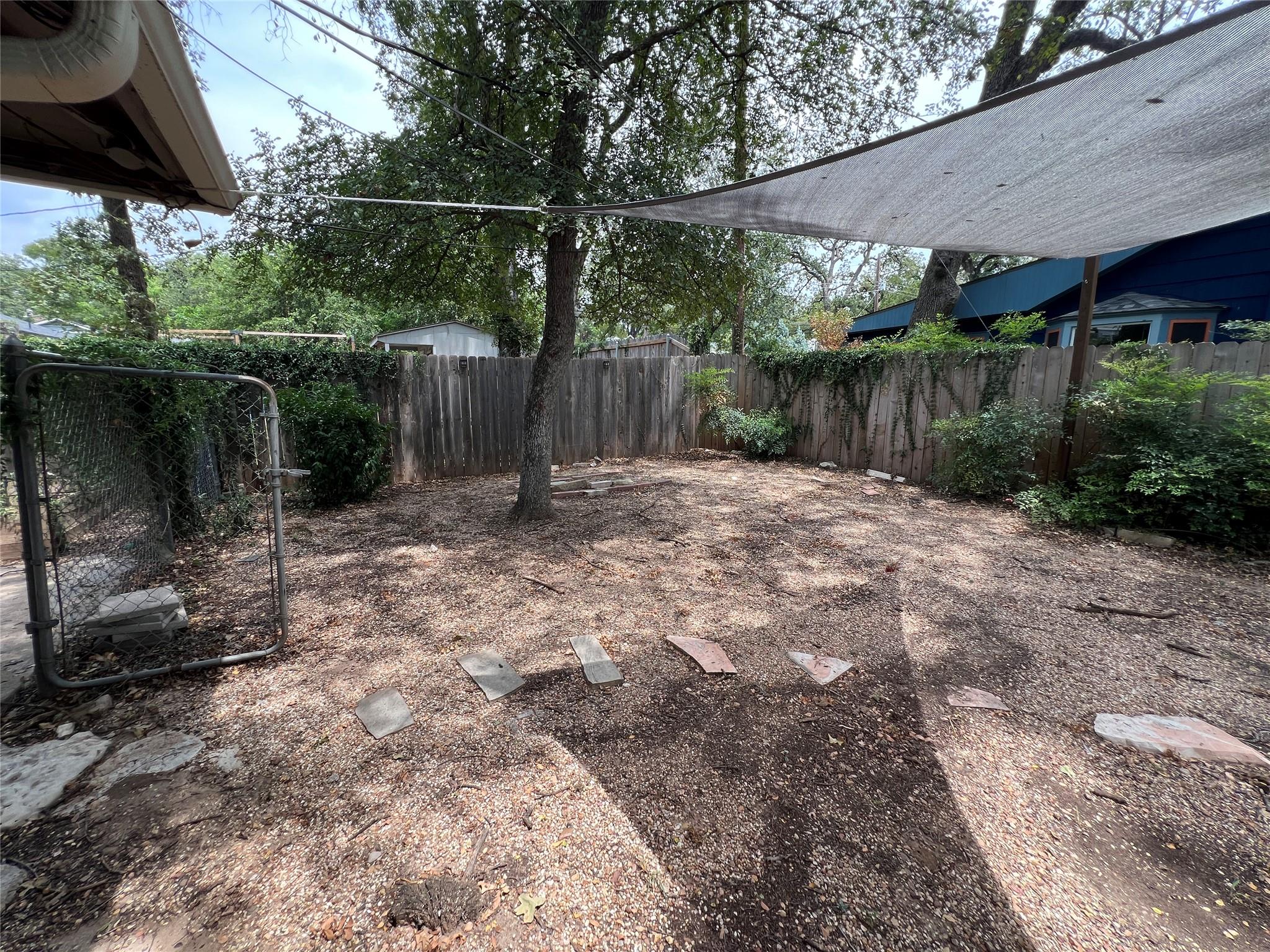 1200 Bentwood Rd, Austin, TX 78722