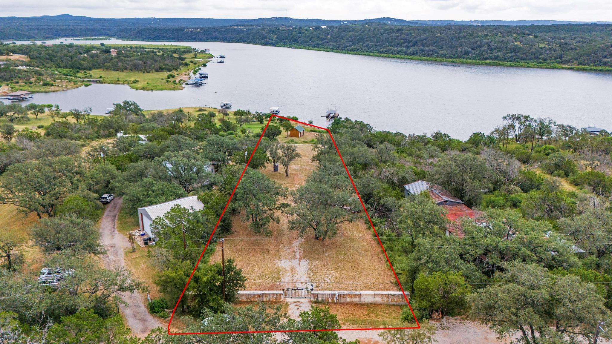 303 Lake View Dr, Spicewood, TX 78669