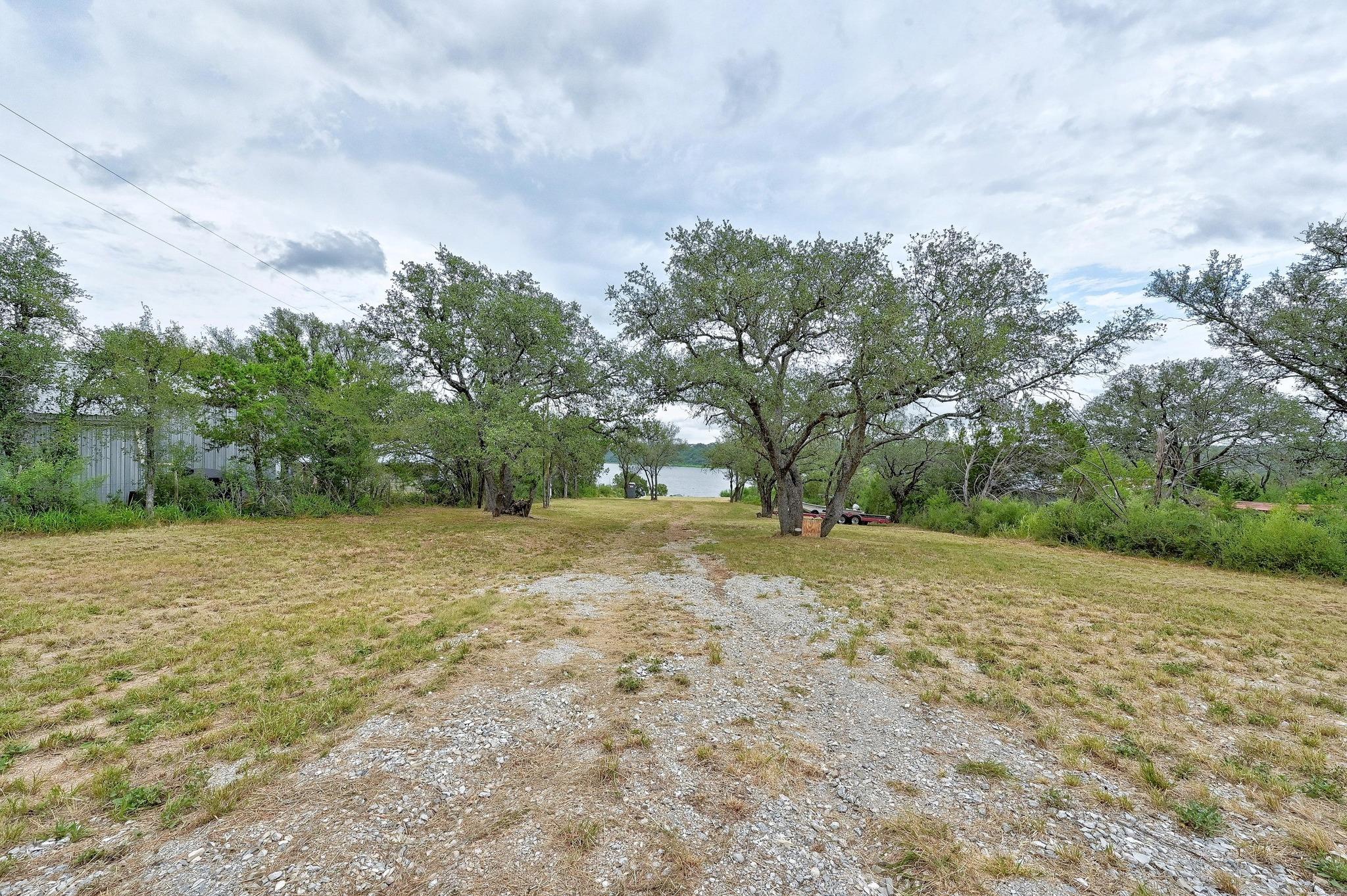 303 Lake View Dr, Spicewood, TX 78669