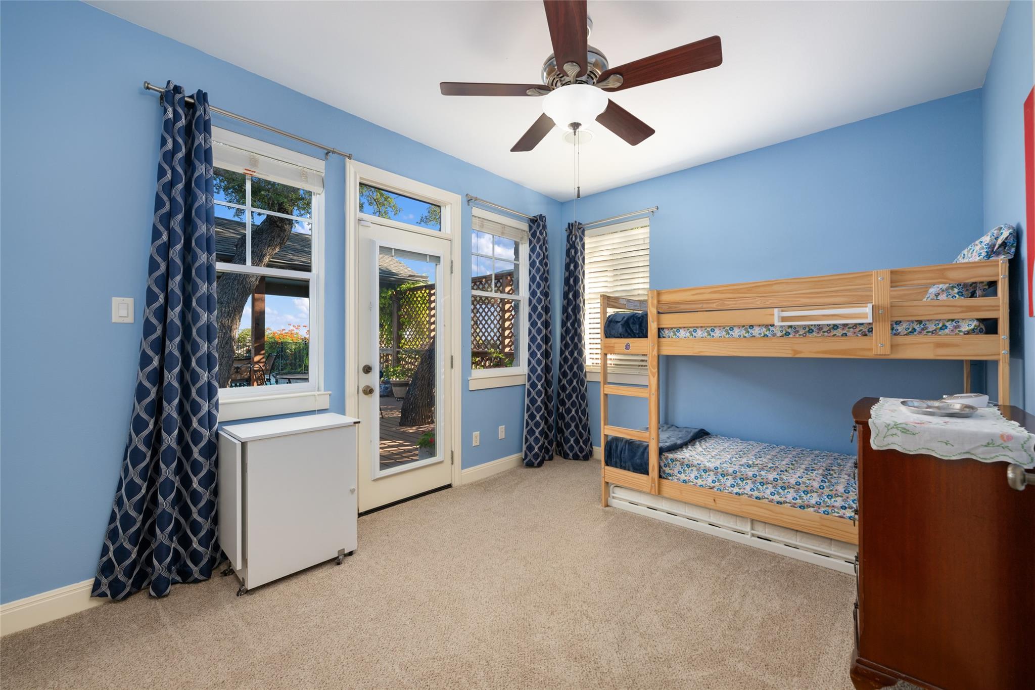 20403 Highland Lake Dr, Lago Vista, TX 78645