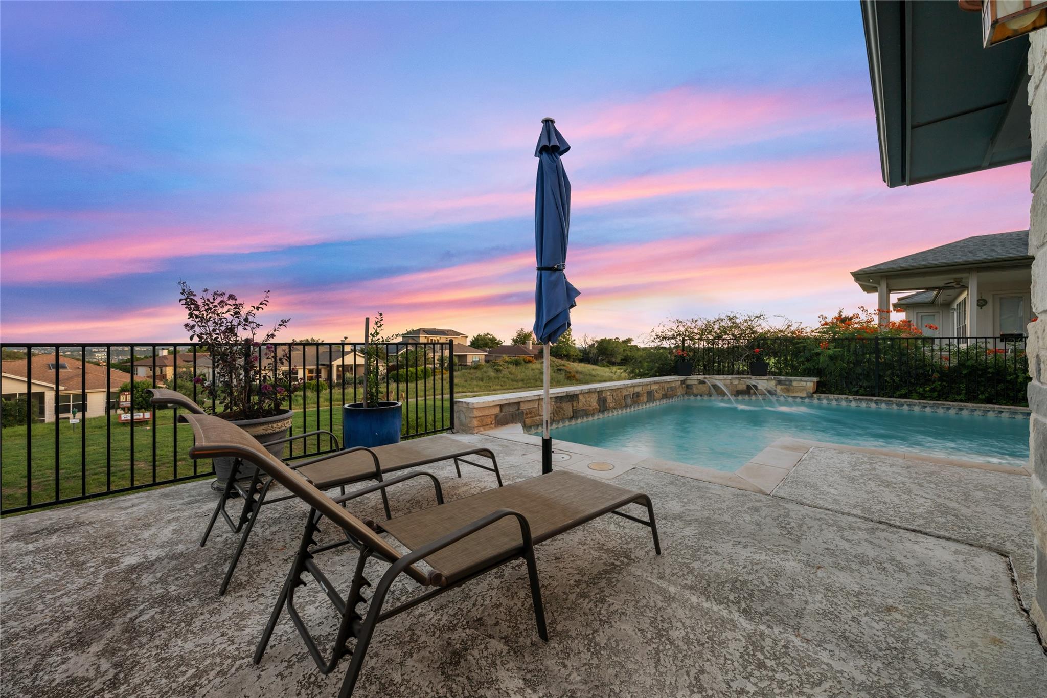 20403 Highland Lake Dr, Lago Vista, TX 78645