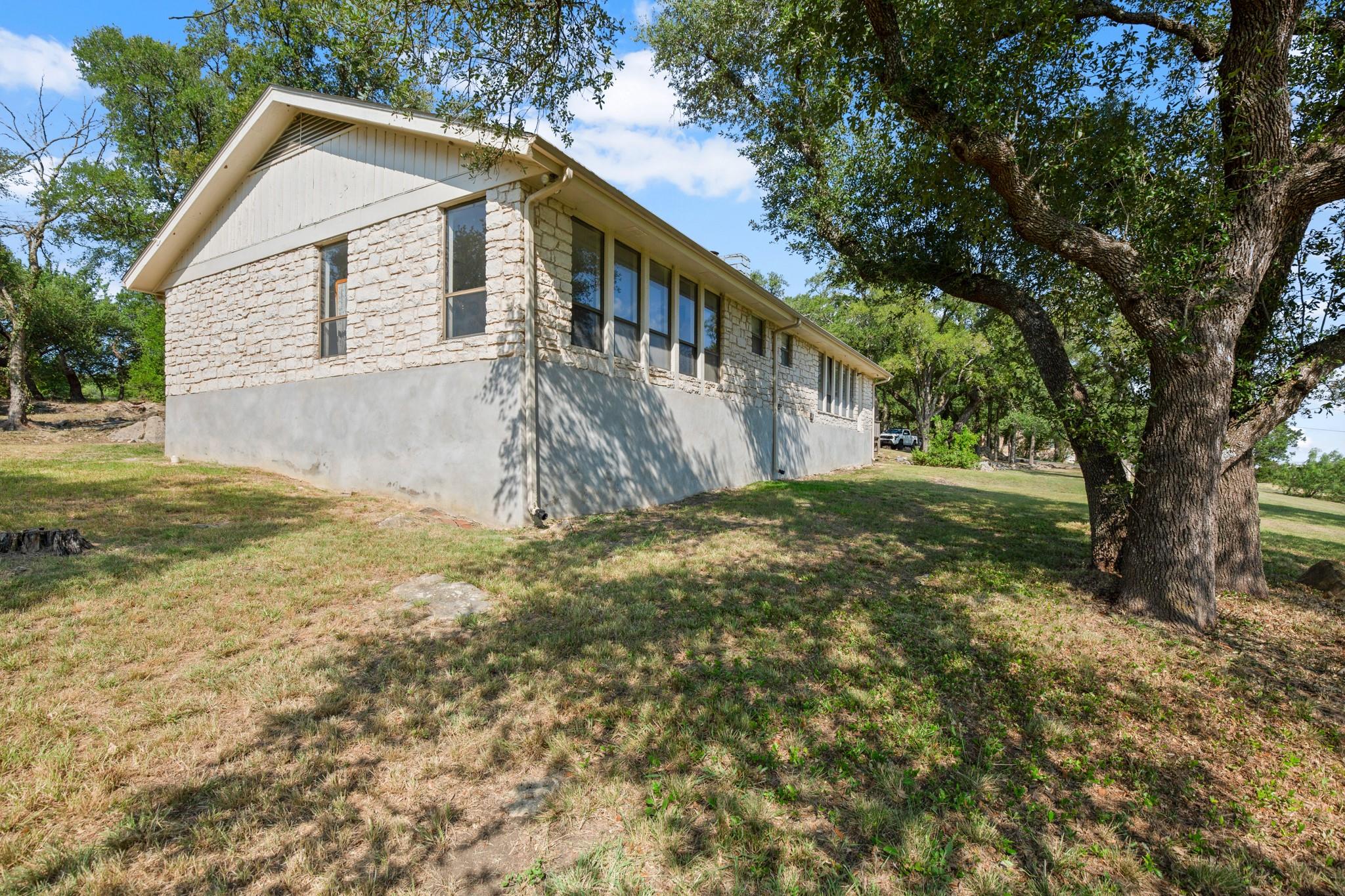 333 County Road 166, Georgetown, TX 78626