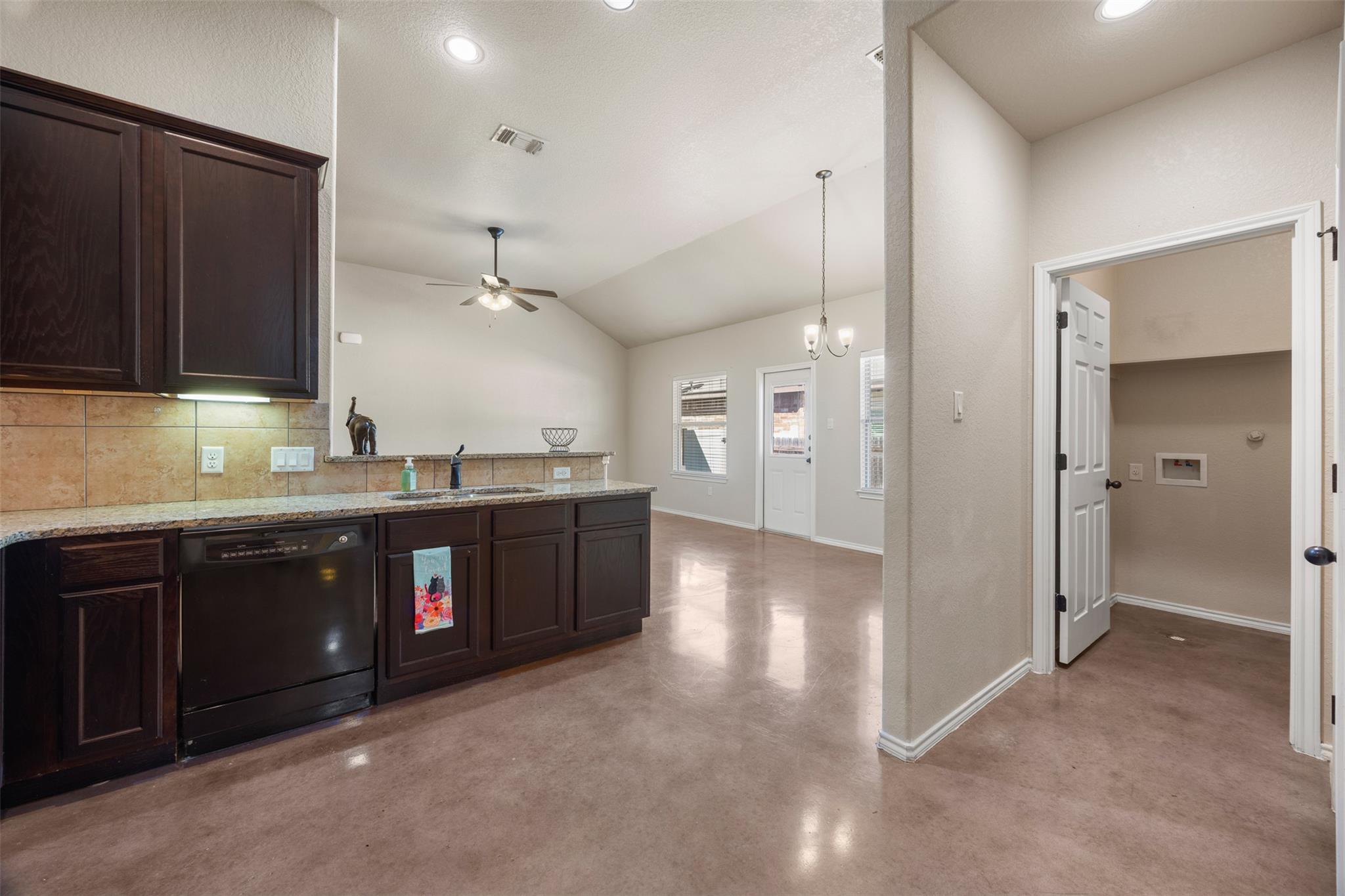 125-127 Joanne Cv, New Braunfels, TX 78130