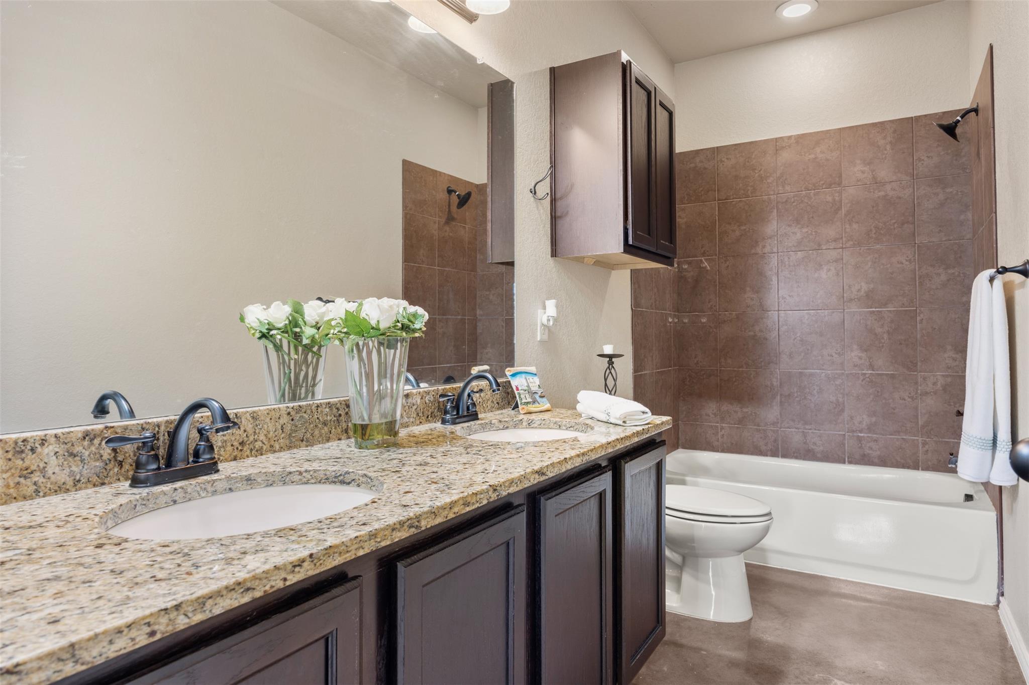 125-127 Joanne Cv, New Braunfels, TX 78130