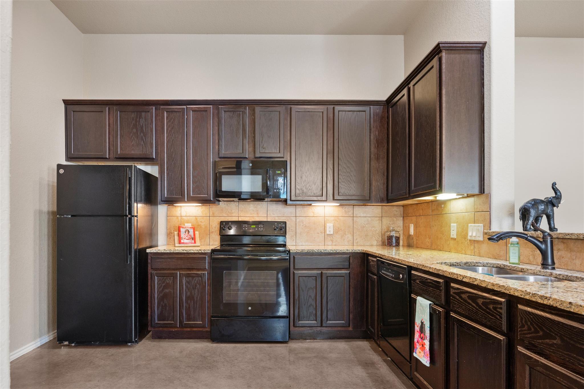 125-127 Joanne Cv, New Braunfels, TX 78130