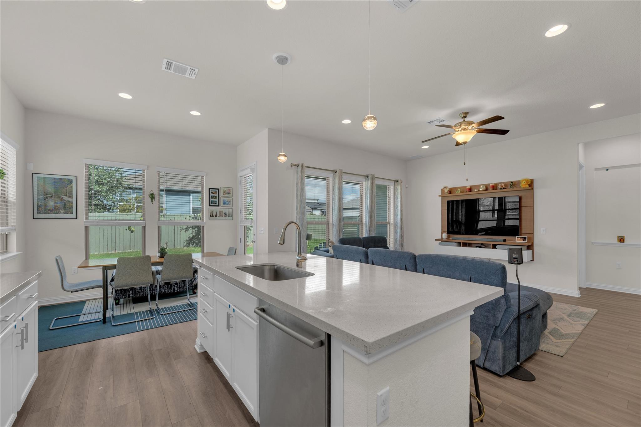 10024 DALLIANCE Ln, Manor, TX 78653