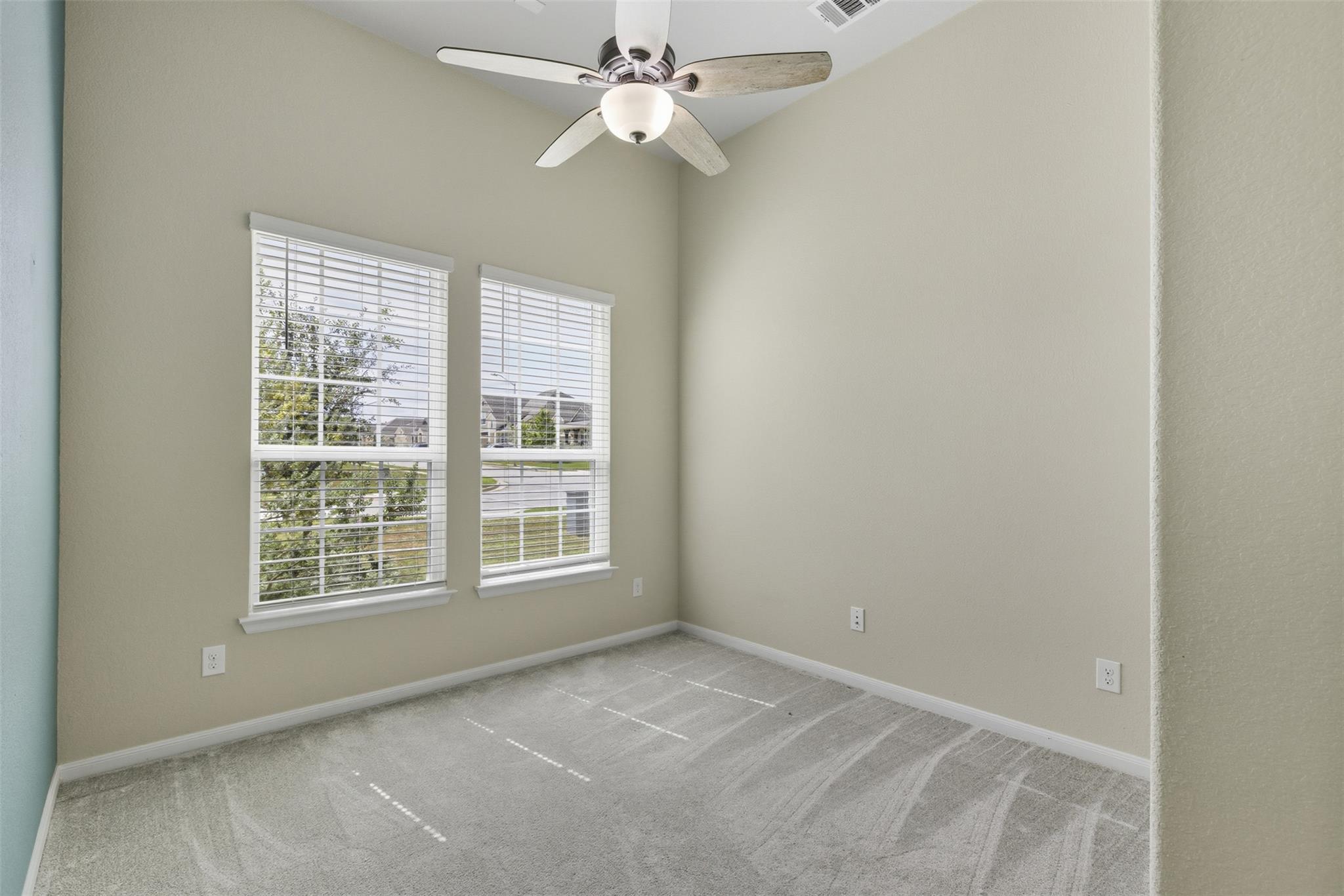 821 Paper Daisy Path, Leander, TX 78641