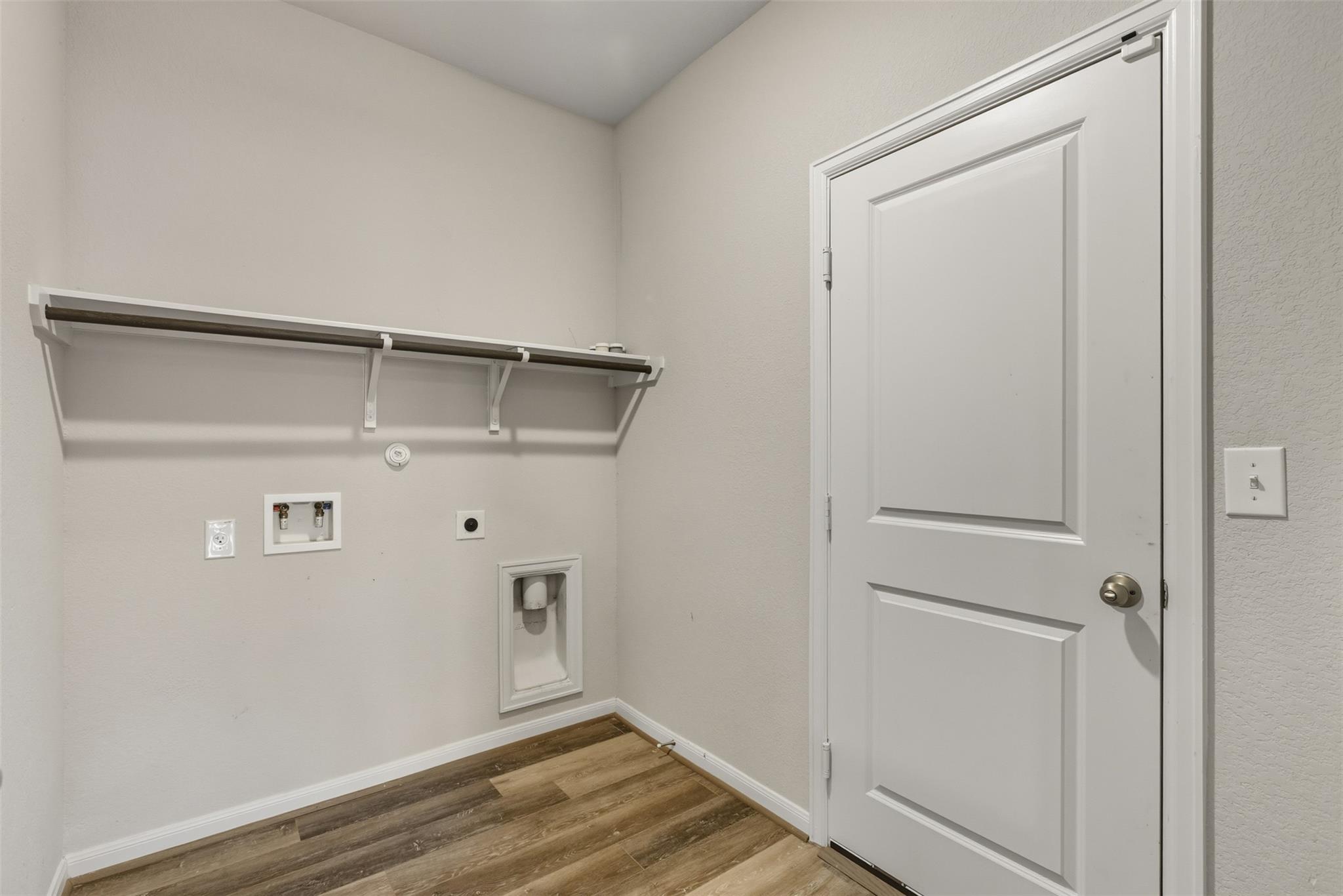 821 Paper Daisy Path, Leander, TX 78641