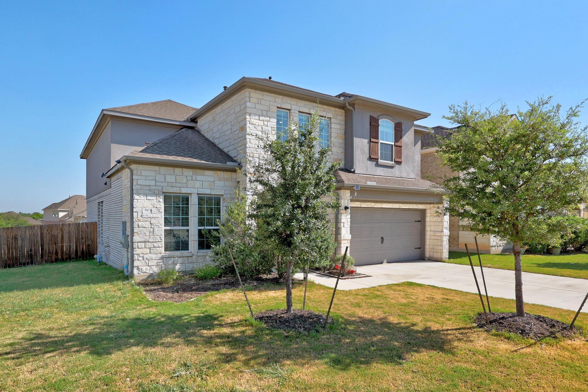 821 Paper Daisy Path, Leander, TX 78641