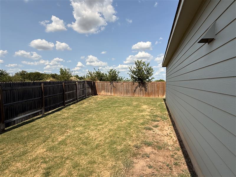 904 Big Rocky Bnd, Georgetown, TX 78626