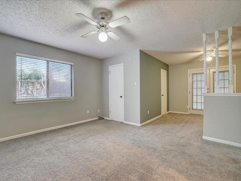 10906 Meadgreen Ct, Austin, TX 78758