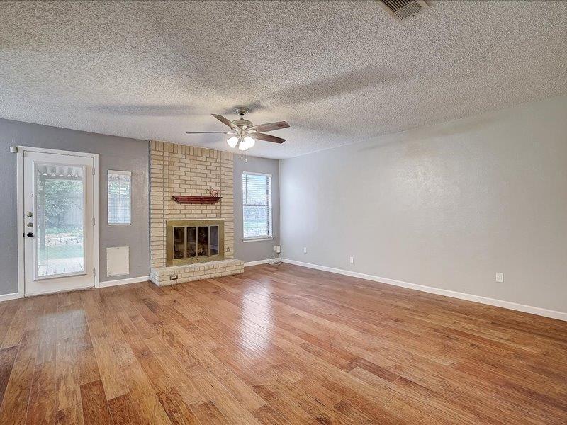 10906 Meadgreen Ct, Austin, TX 78758