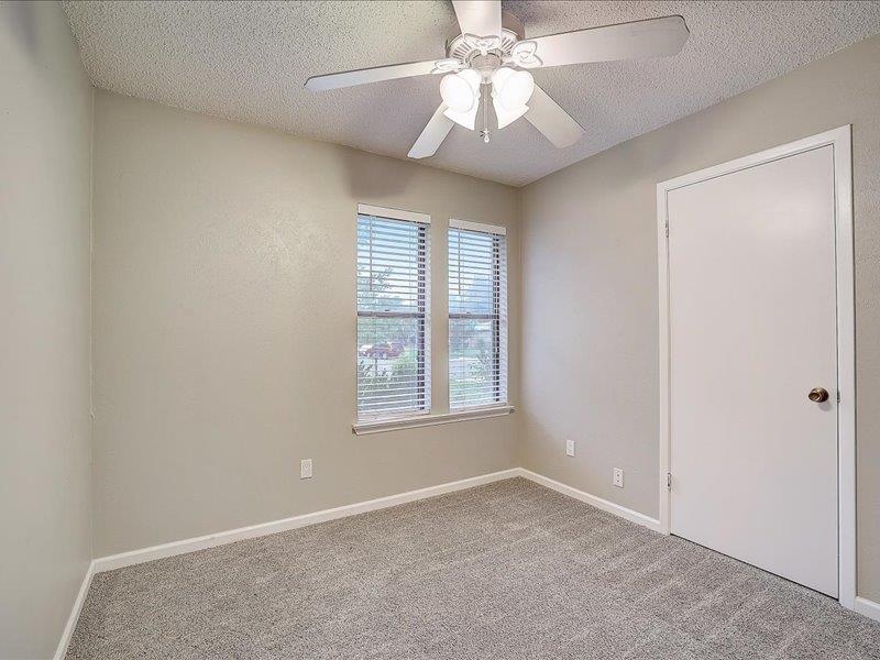 10906 Meadgreen Ct, Austin, TX 78758