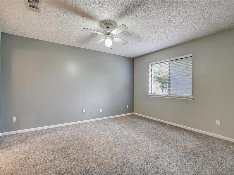 10906 Meadgreen Ct, Austin, TX 78758