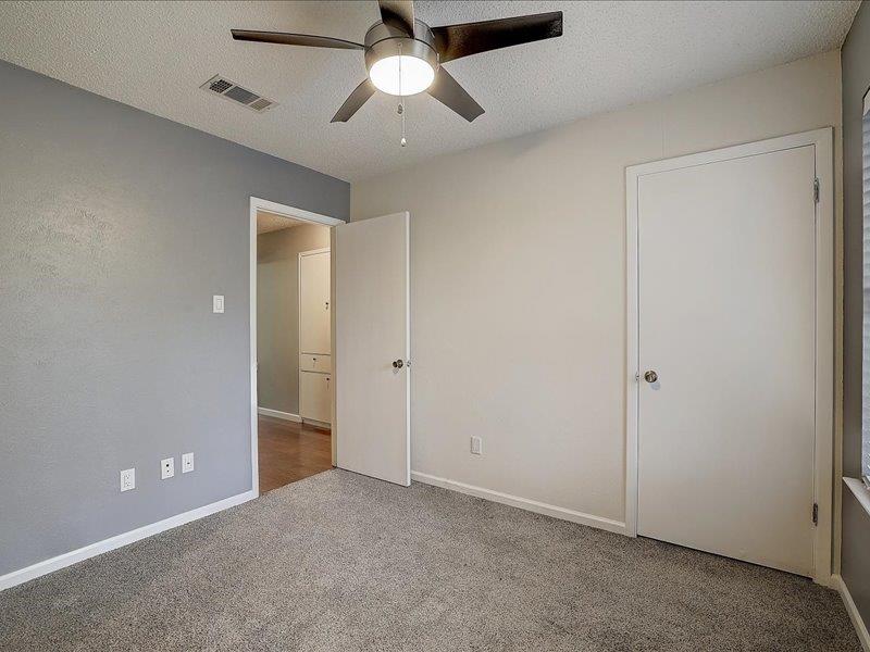 10906 Meadgreen Ct, Austin, TX 78758