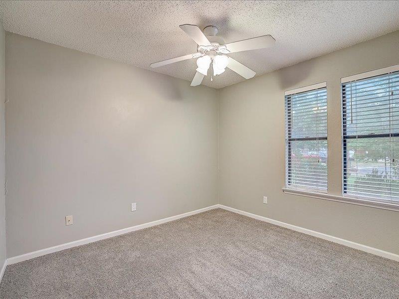 10906 Meadgreen Ct, Austin, TX 78758