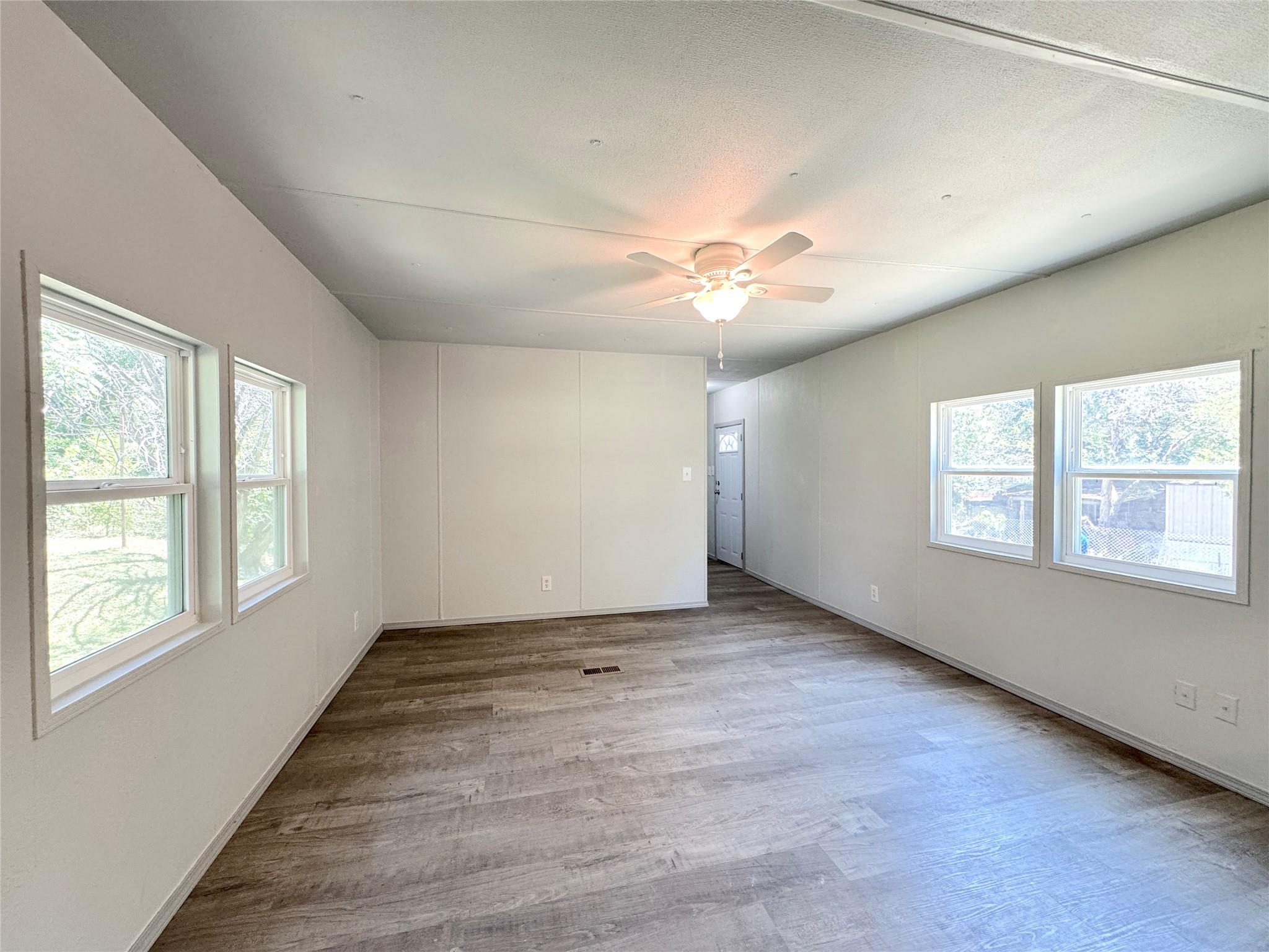 1139 Hidden Fawn, Canyon Lake, TX 78133