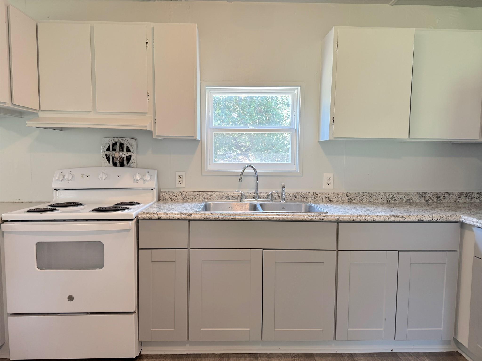 1139 Hidden Fawn, Canyon Lake, TX 78133