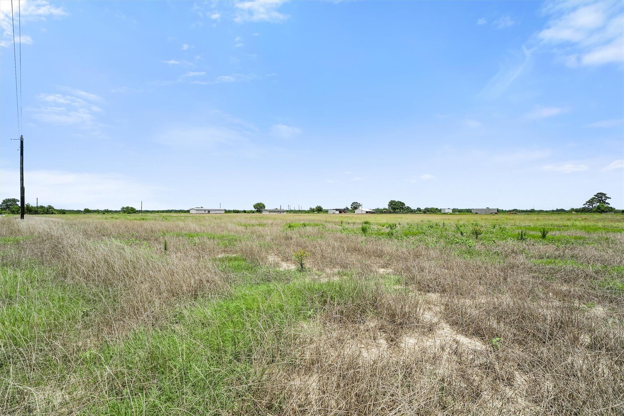 1231 Saddleback Dr, Bellville, TX 77418