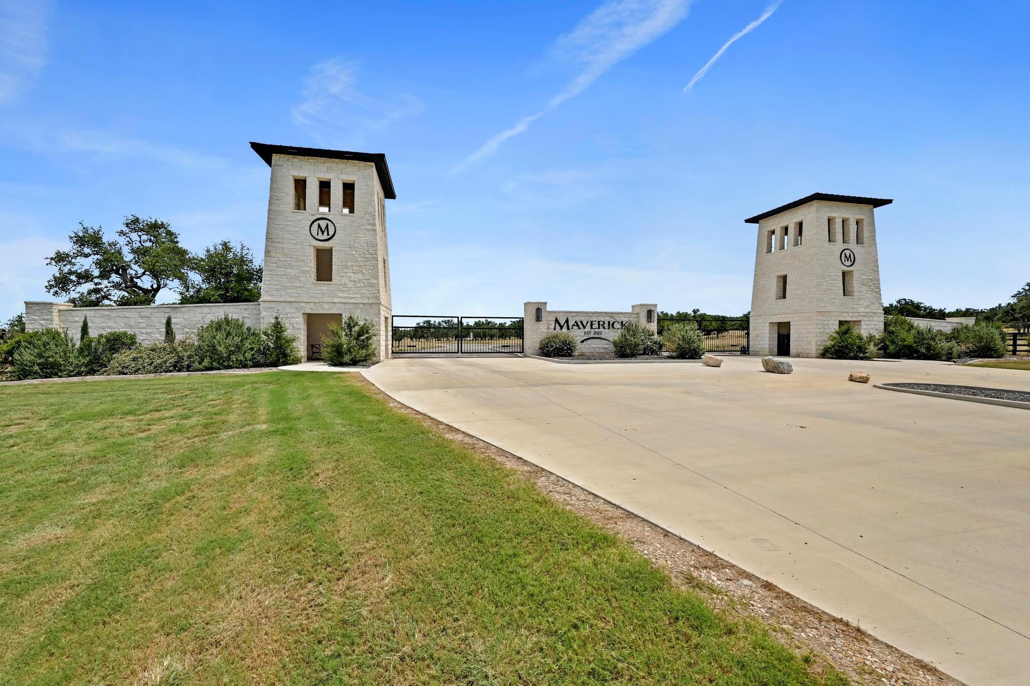 TBD Pack Saddle Dr, Harper, TX 78631