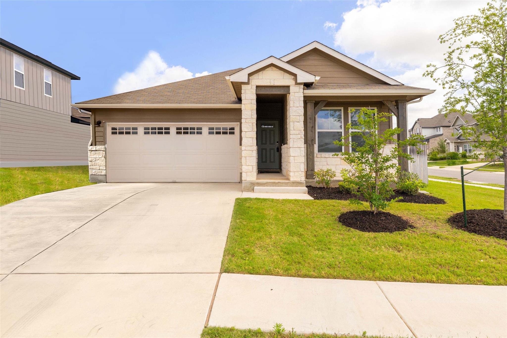2824 Smokehouse Trl, Round Rock, TX 78665
