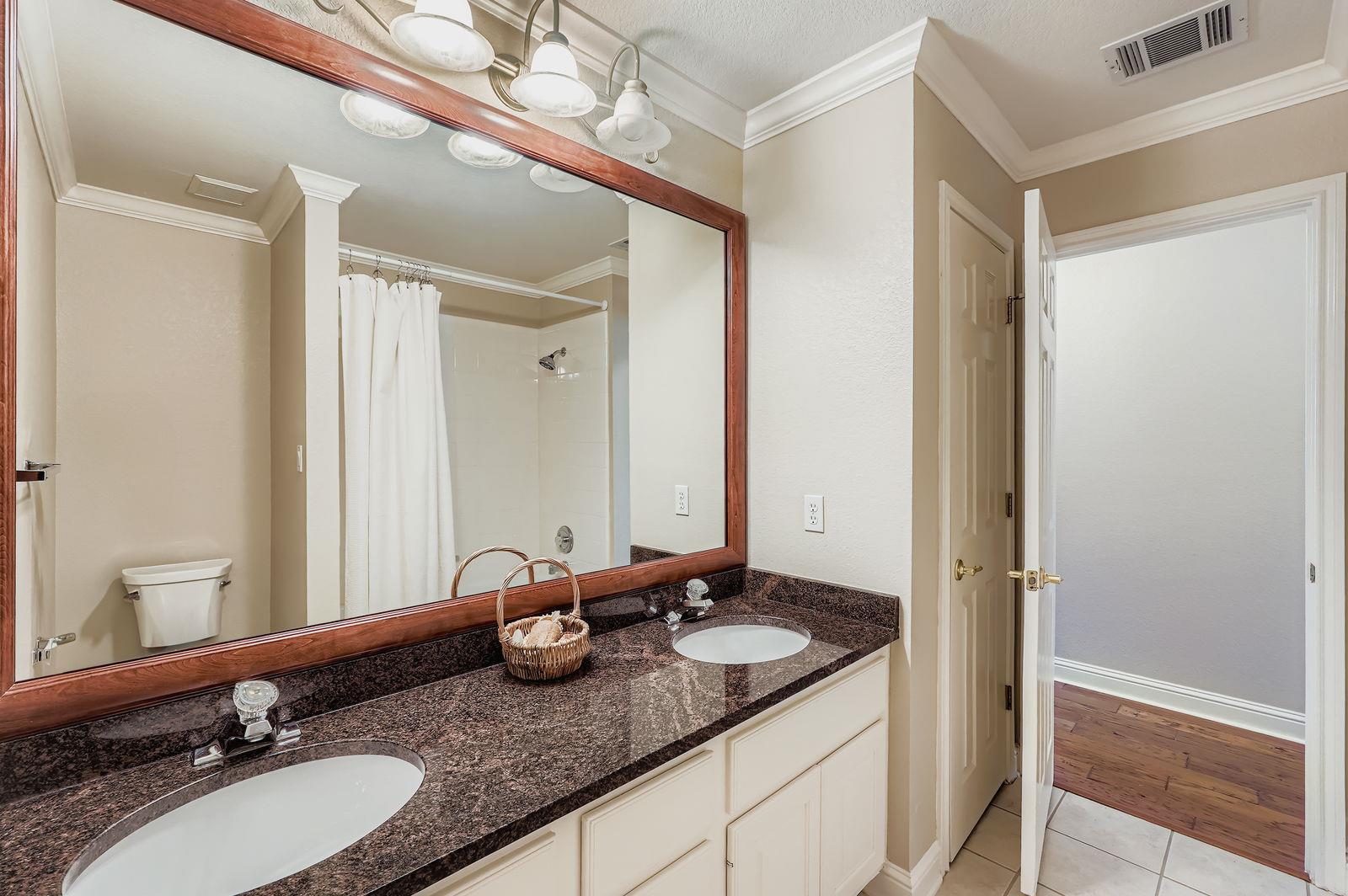 5000 Mission Oaks Blvd # 61, Austin, TX 78735