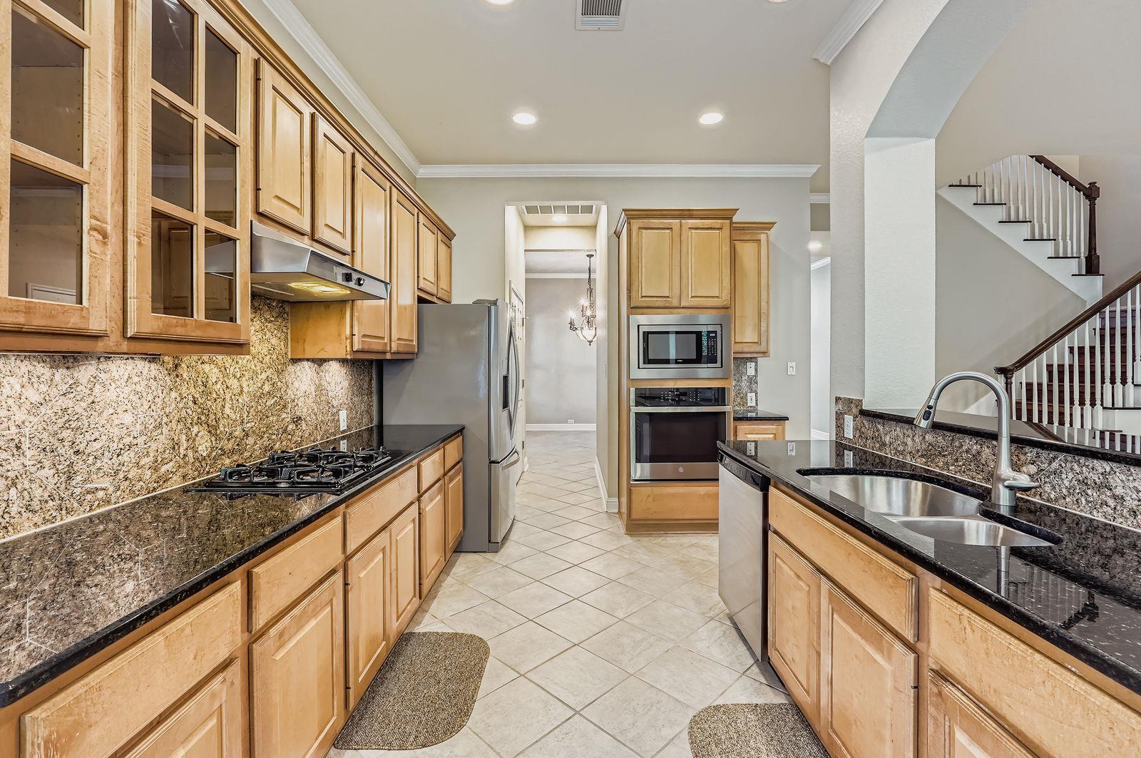 5000 Mission Oaks Blvd # 61, Austin, TX 78735