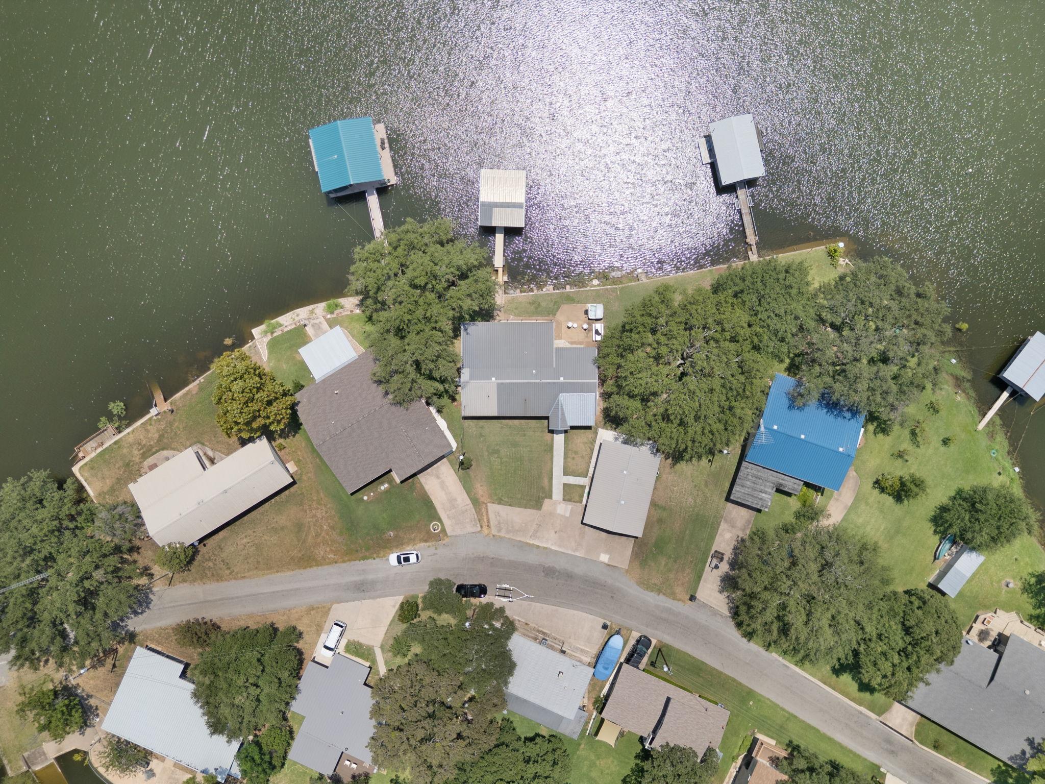 516 Island Lodges Dr, Buchanan Dam, TX 78609