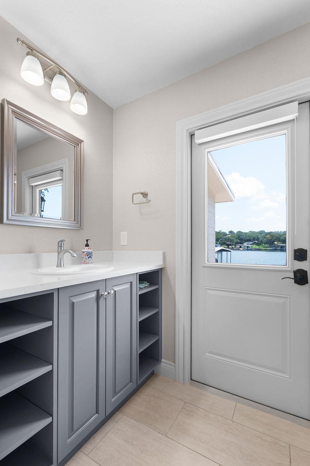 516 Island Lodges Dr, Buchanan Dam, TX 78609