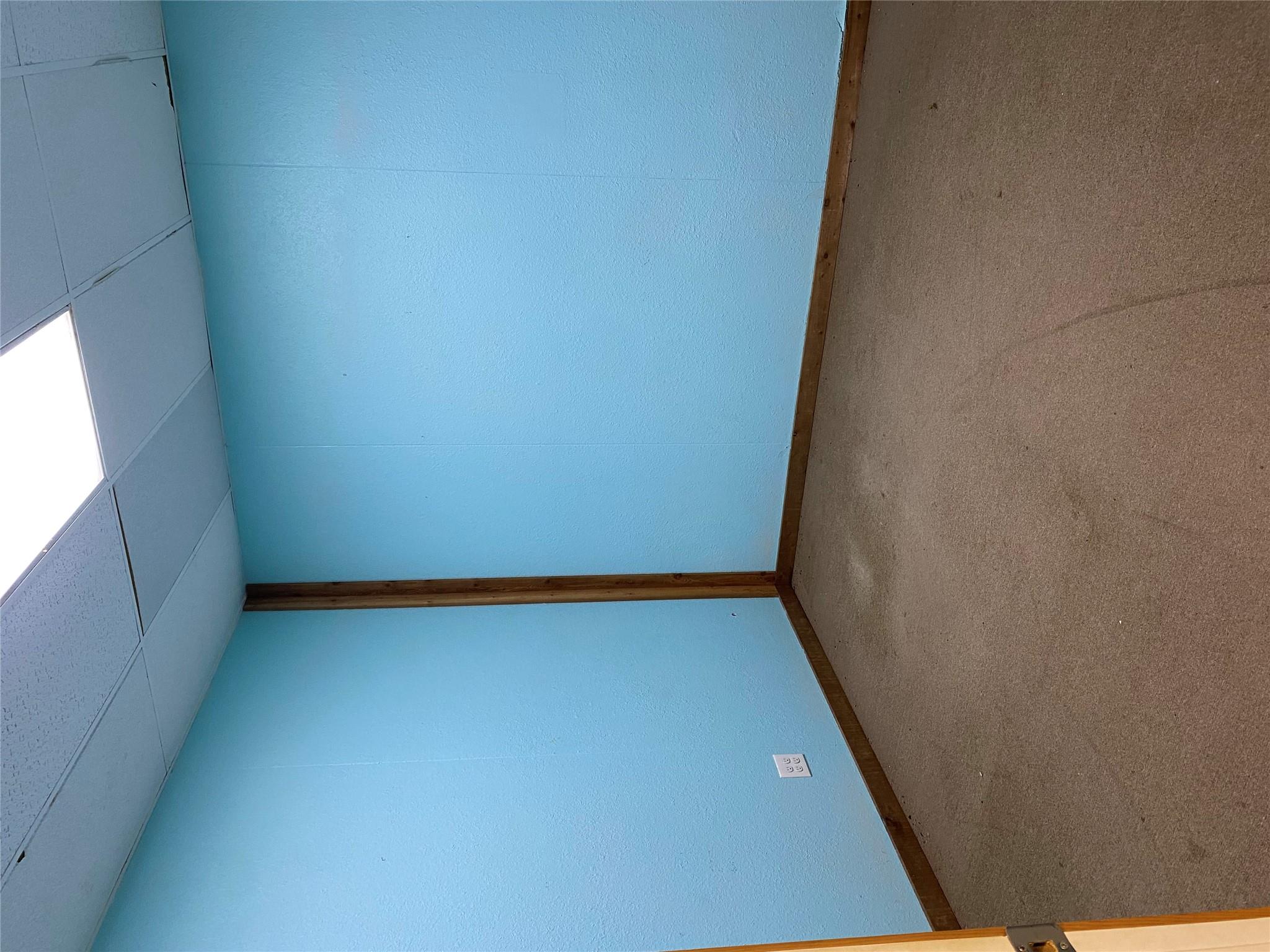 301 Bishop St, Smithville, TX 78957