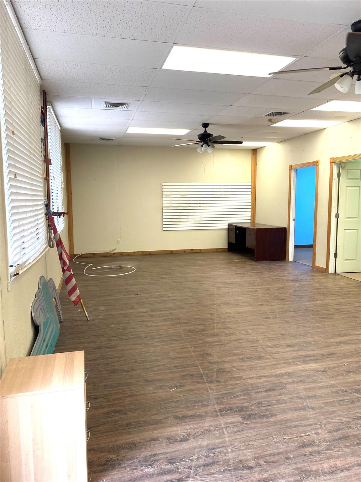 301 Bishop St, Smithville, TX 78957