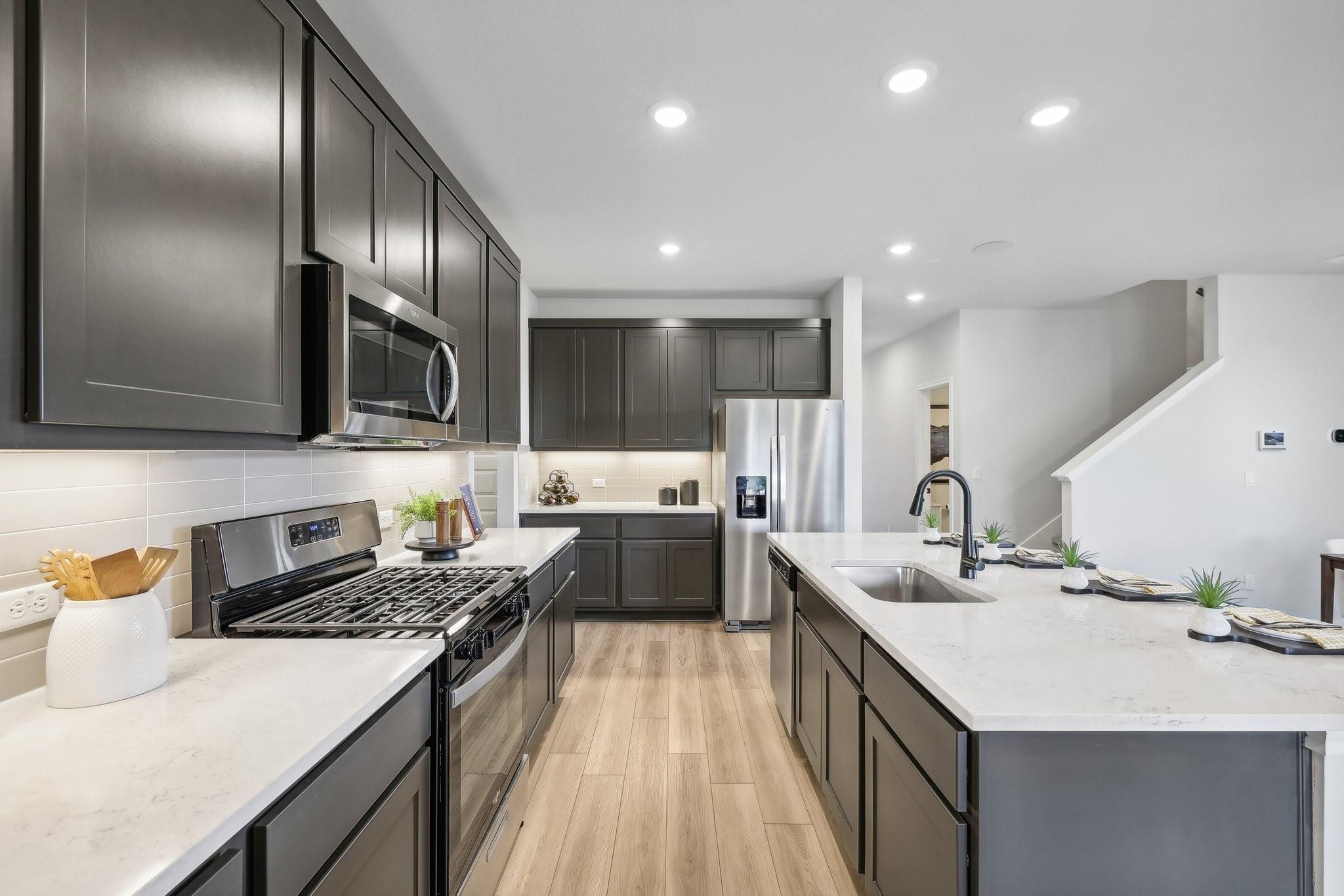 6412 Smarty Jones Ln, Buda, TX 78610