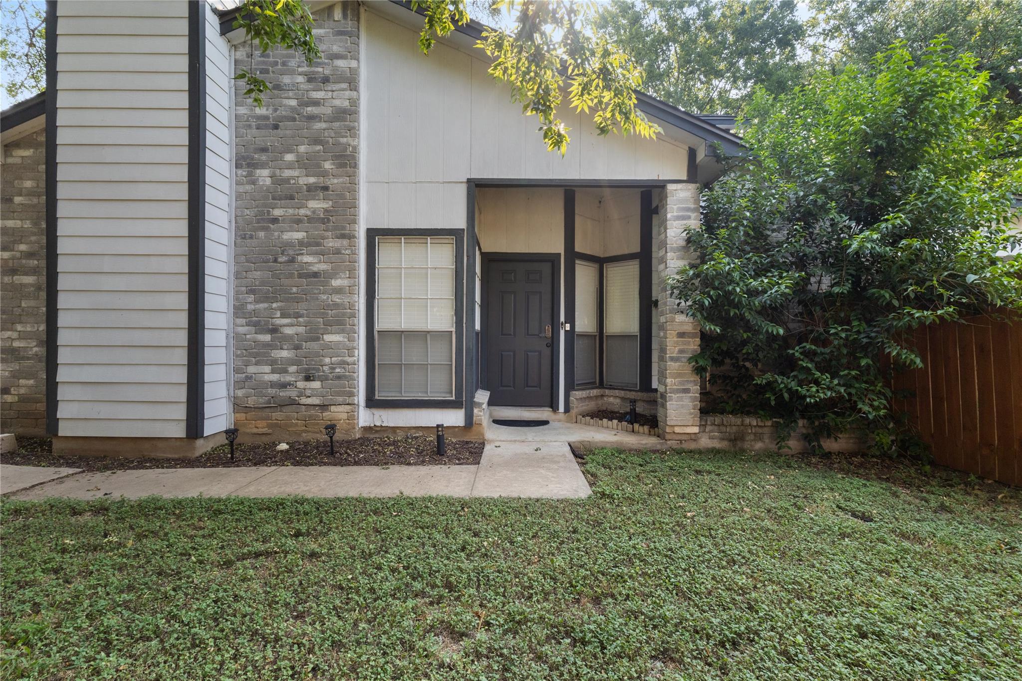 2107 RAINTREE Path, Round Rock, TX 78664