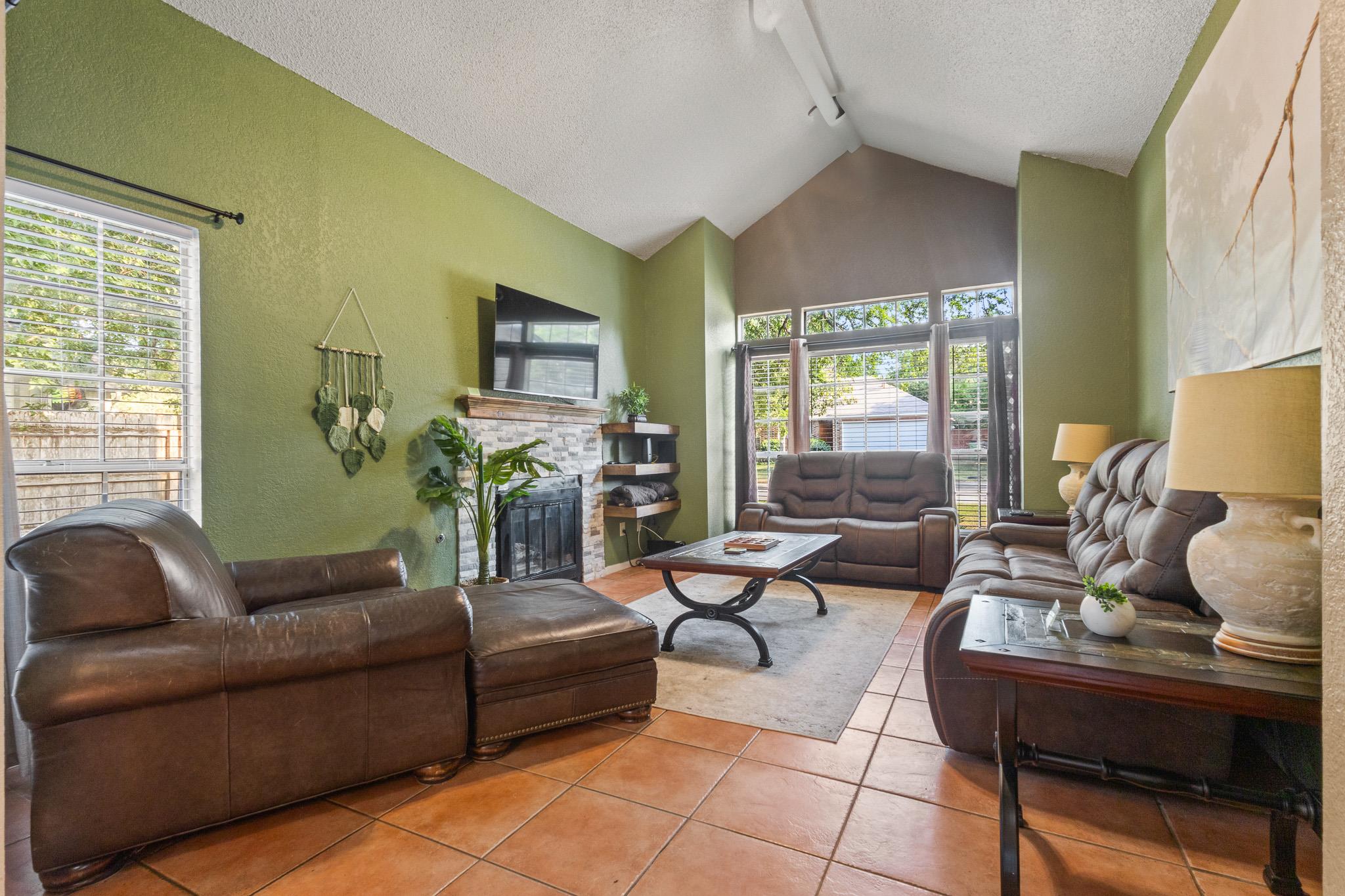 2107 RAINTREE Path, Round Rock, TX 78664