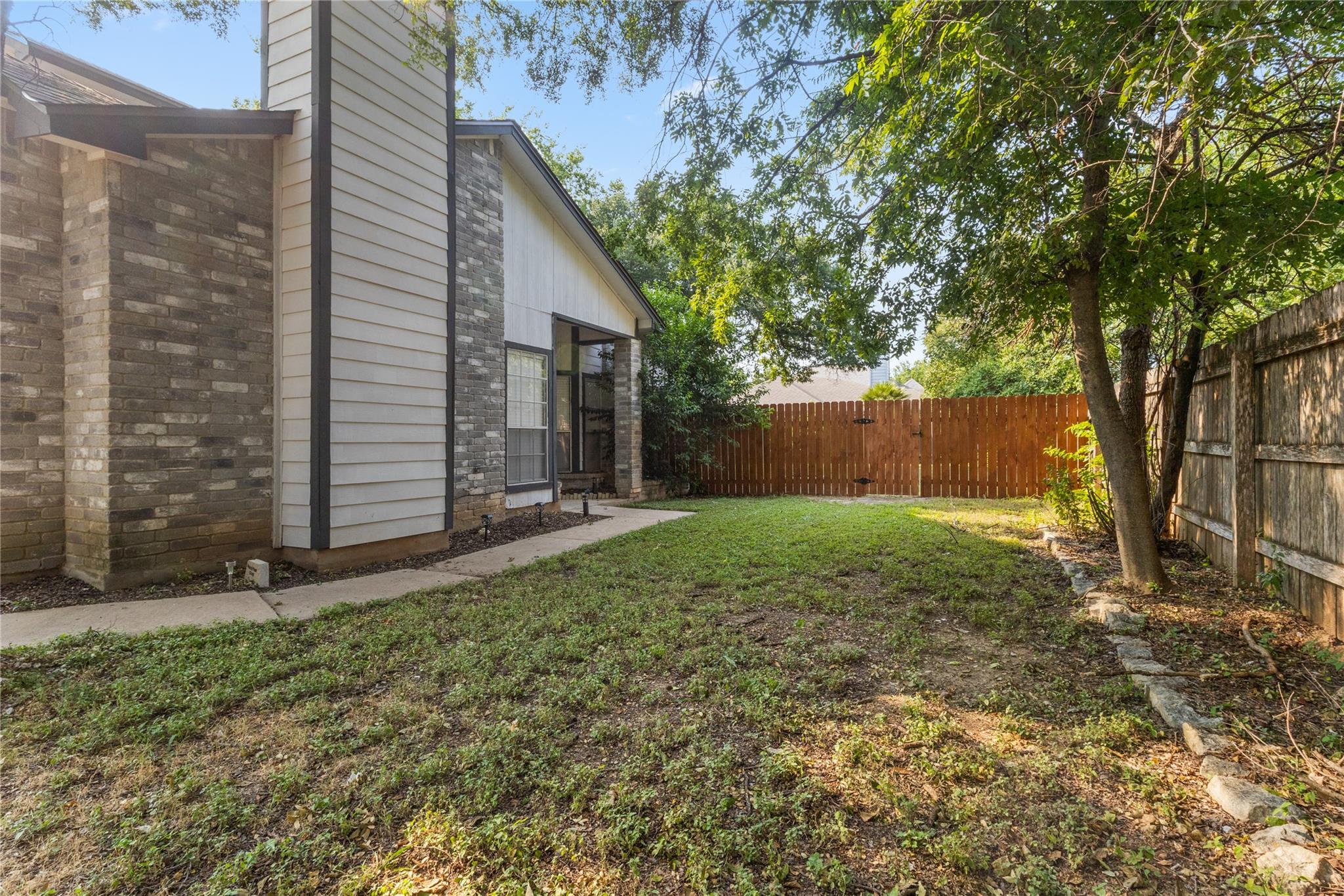 2107 RAINTREE Path, Round Rock, TX 78664