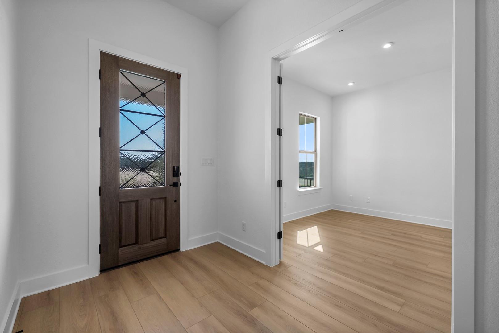 907 Iron Willow Loop, Dripping Springs, TX 78620