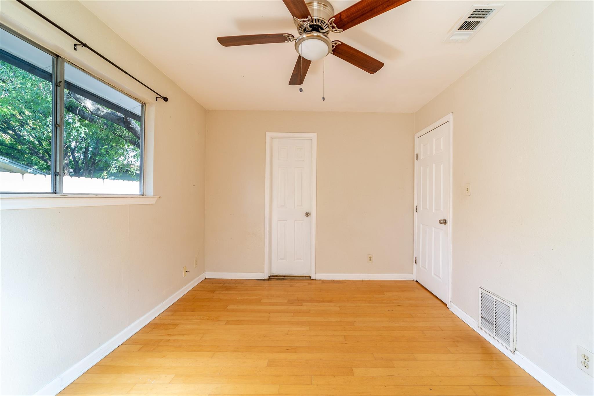 1738 Rutland Dr # A, Austin, TX 78758