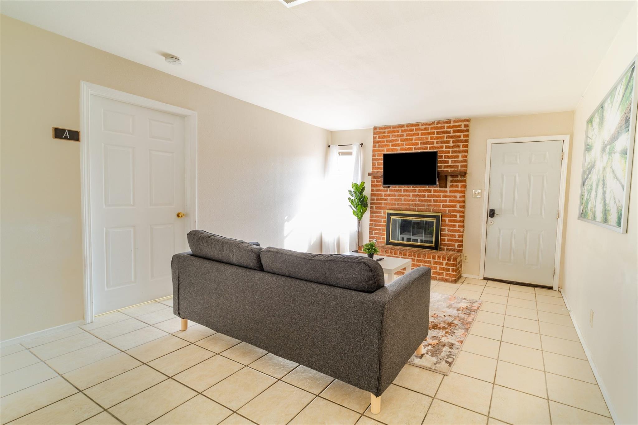 1738 Rutland Dr # A, Austin, TX 78758