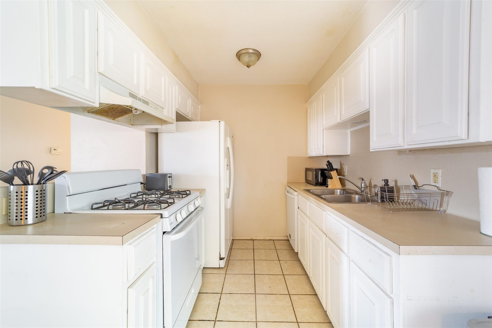 1738 Rutland Dr # A, Austin, TX 78758