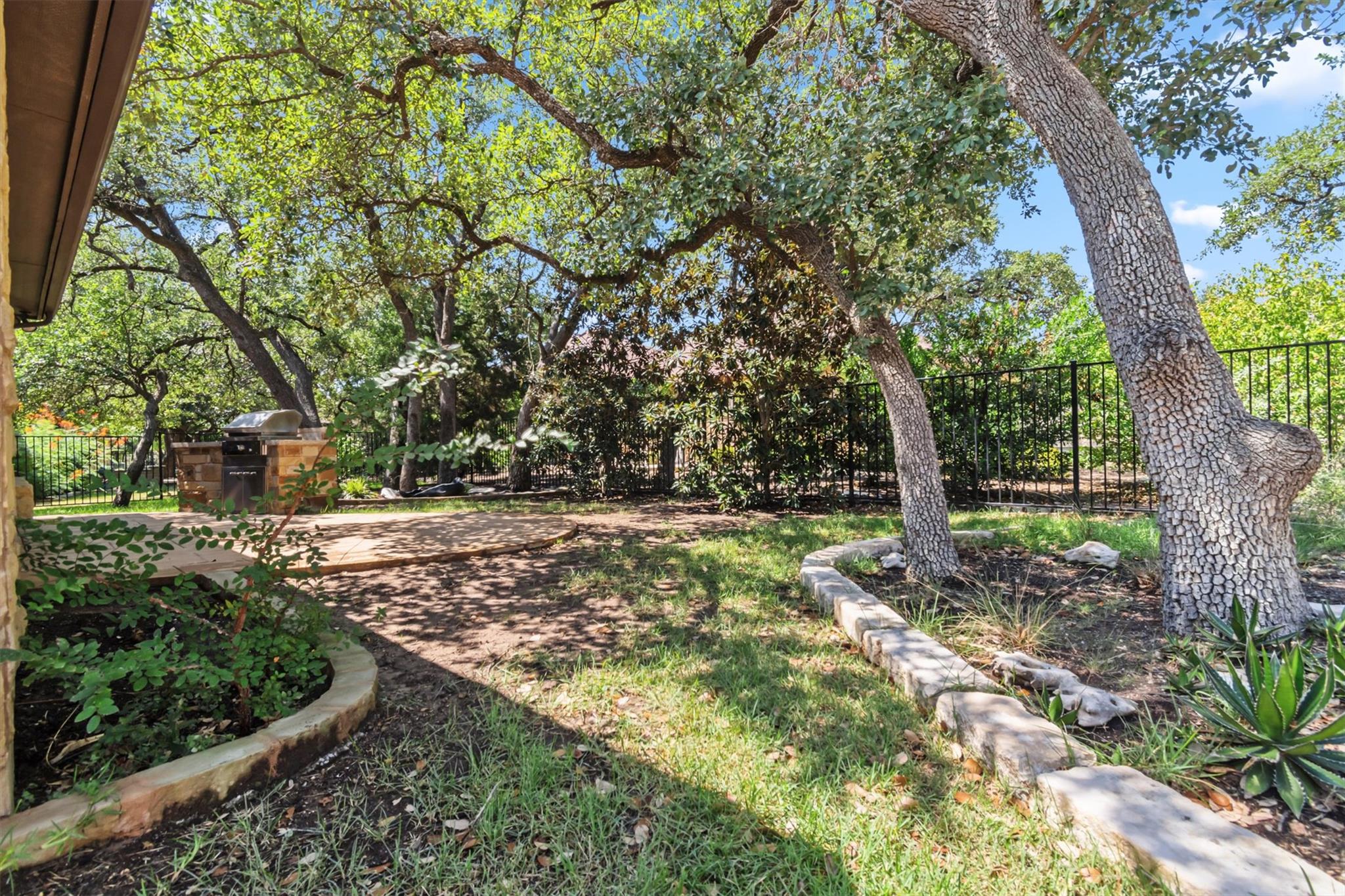 5205 Big Spring St, Georgetown, TX 78633
