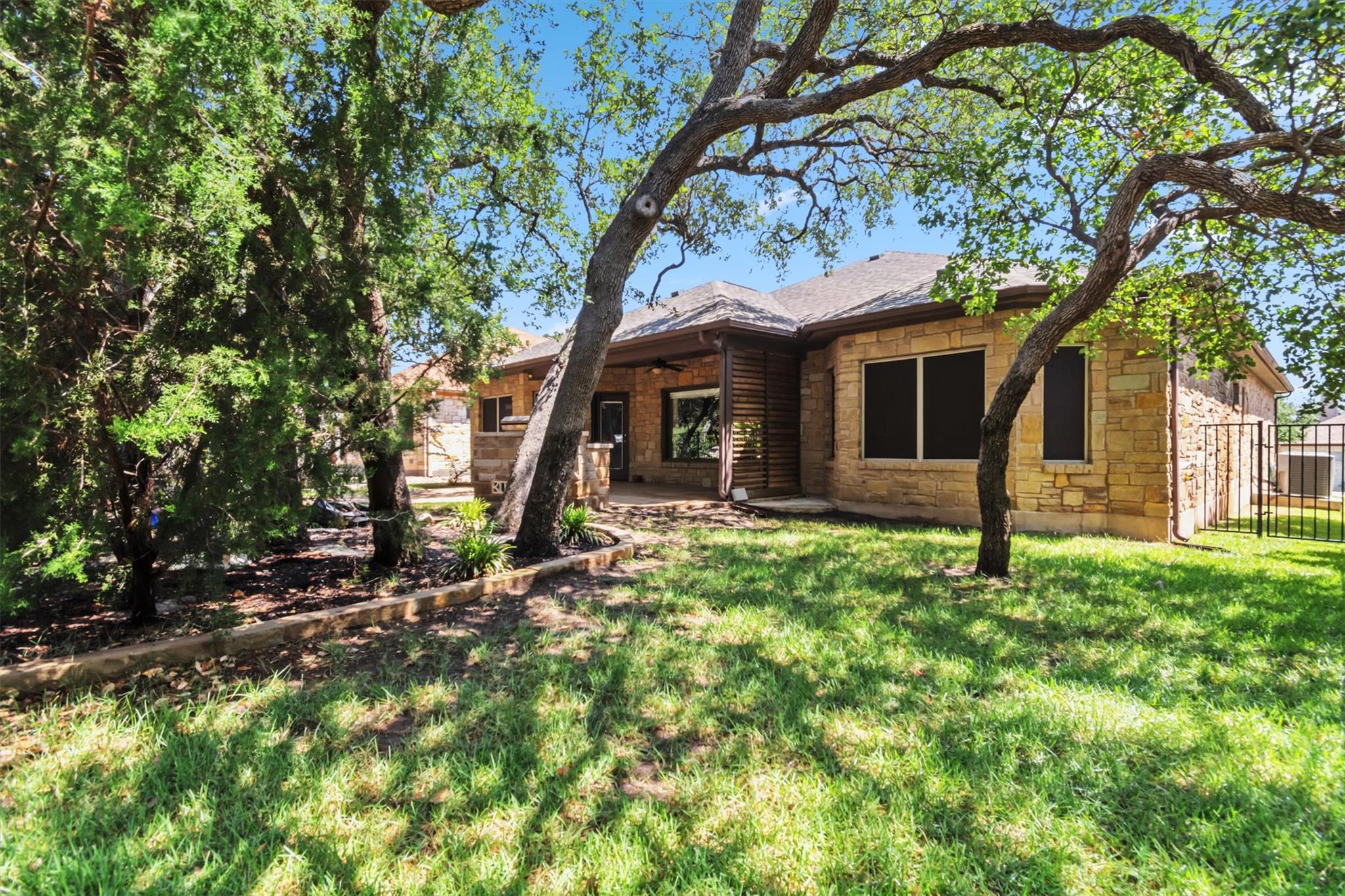 5205 Big Spring St, Georgetown, TX 78633